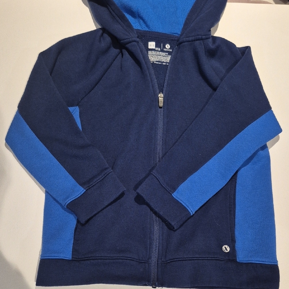 Sporty Blue Two-Tone Zip-Up Hoodie